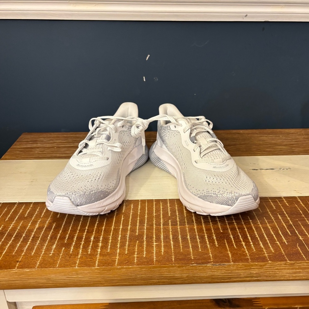 Under Armour HOVR™ Turbulence 2 Women's Running Shoes, Size 7.5 - Picture 5 of 7